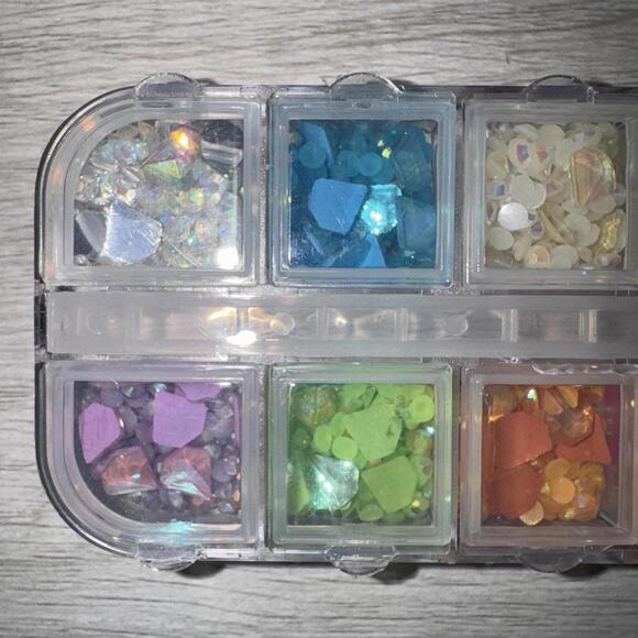 Rhinestone Set - Picture 4 of 4